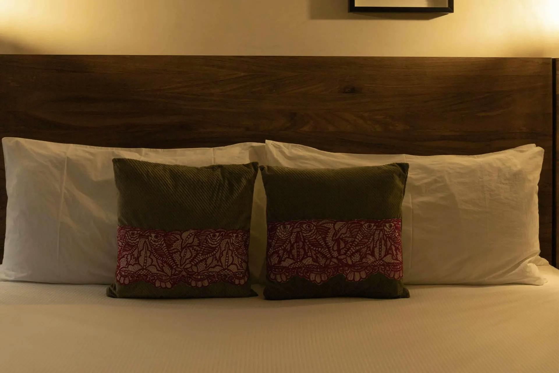 standard-room-pillows